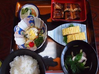 うなぎ定食(竹コース)_R.jpg
